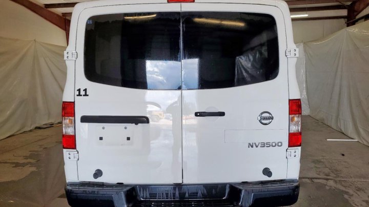 Nissan NV  2020