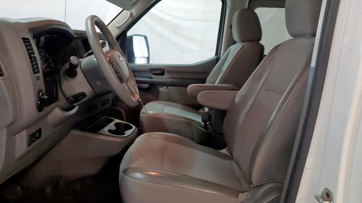 Nissan NV  2020