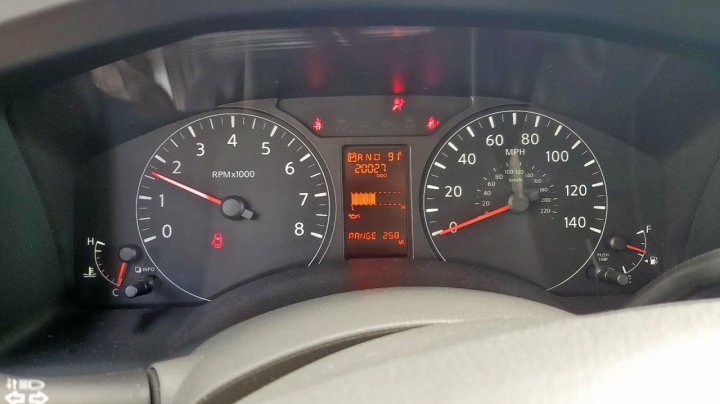 Nissan NV  2020