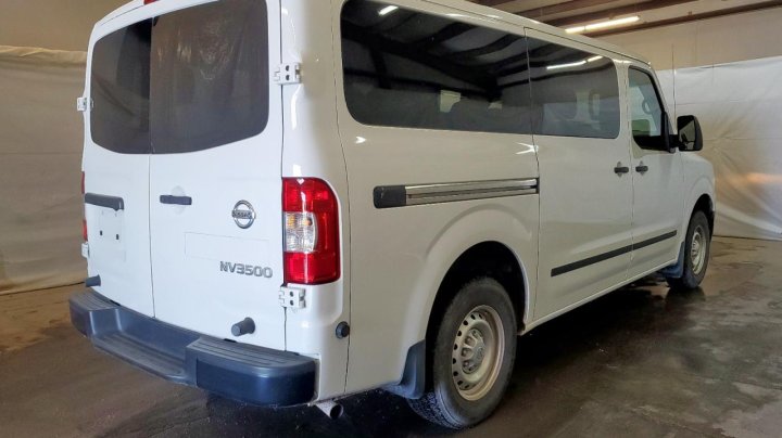 Nissan NV  2020