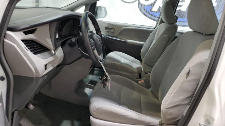 Toyota SIENNA  2016