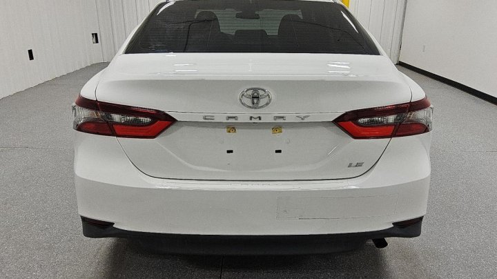 Toyota Camry  2021