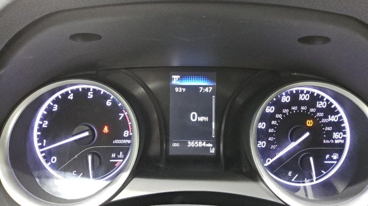 Toyota Camry  2021