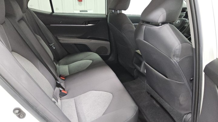 Toyota Camry  2021
