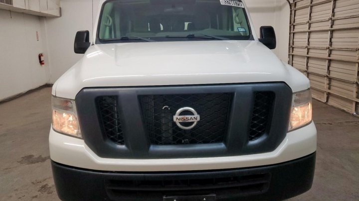 Nissan NV  2020