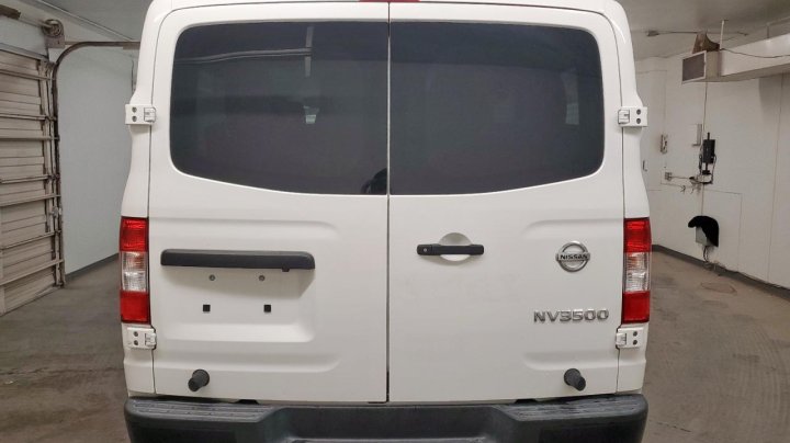 Nissan NV  2020