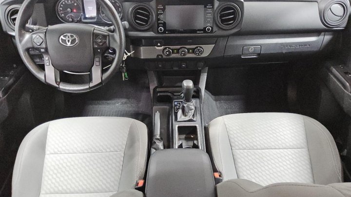 Toyota TACOMA  2021