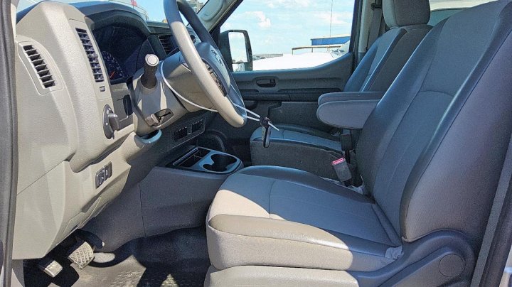 Nissan NV  2018