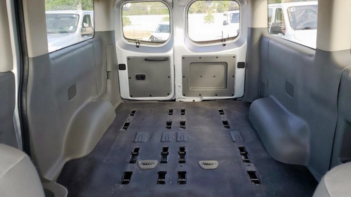 Nissan NV  2018