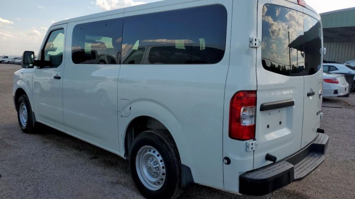 Nissan NV  2017