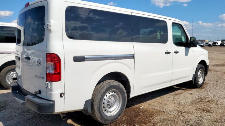 Nissan NV  2017