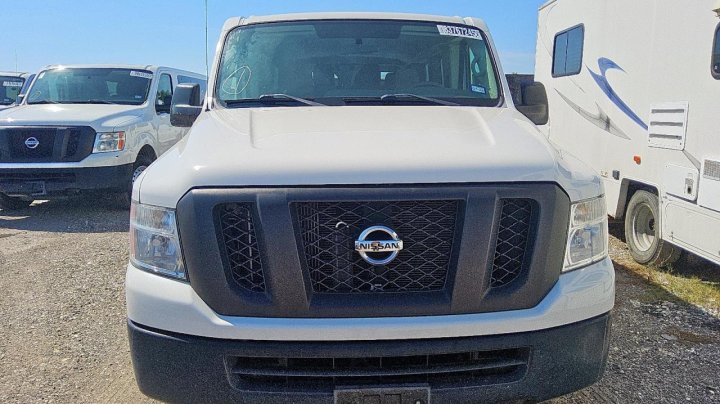 Nissan NV  2018