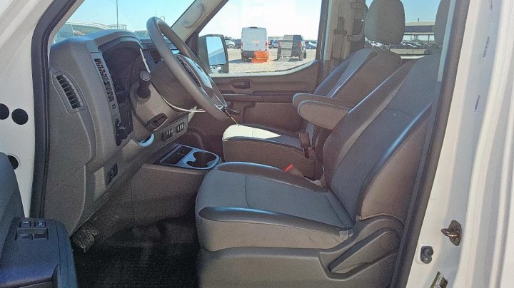 Nissan NV  2018
