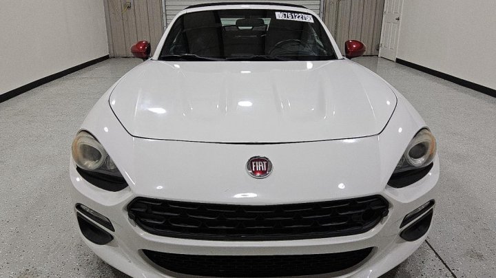 Fiat 124 SPIDER  2017