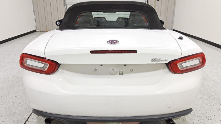 Fiat 124 SPIDER  2017