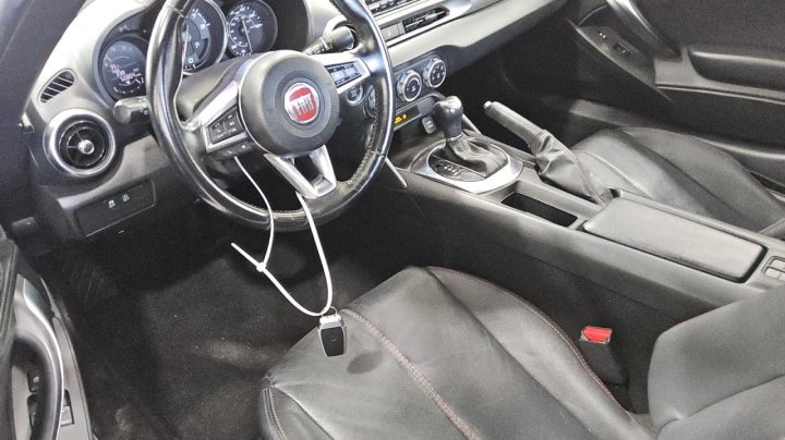 Fiat 124 SPIDER  2017