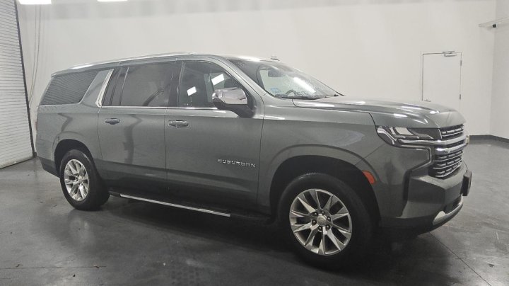 Chevrolet Suburban  2023