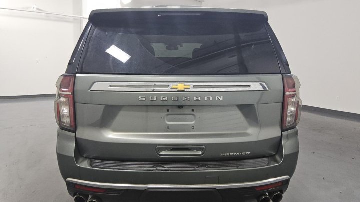 Chevrolet Suburban  2023