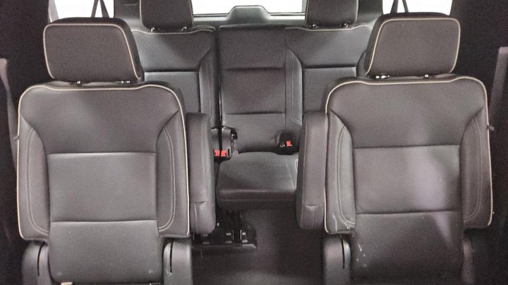 Chevrolet Suburban  2023