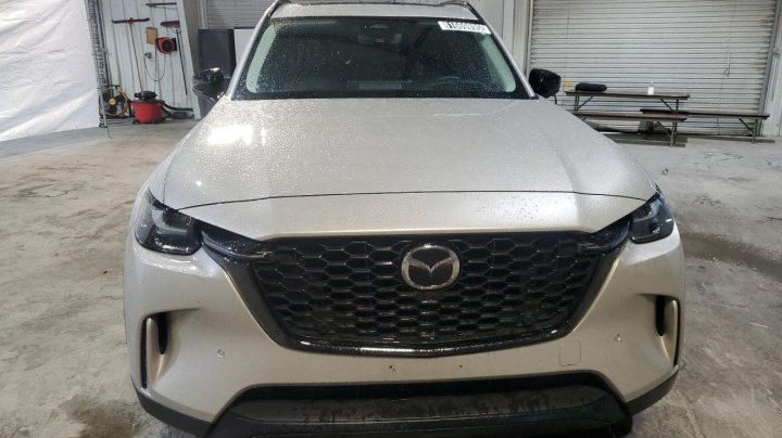 Mazda CX-90  2025