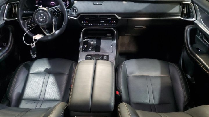Mazda CX-90  2025