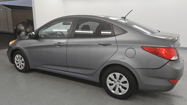 Hyundai ACCENT  2015