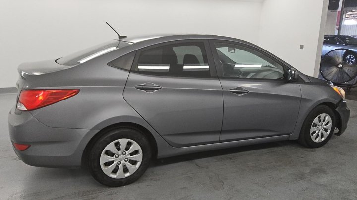Hyundai ACCENT  2015