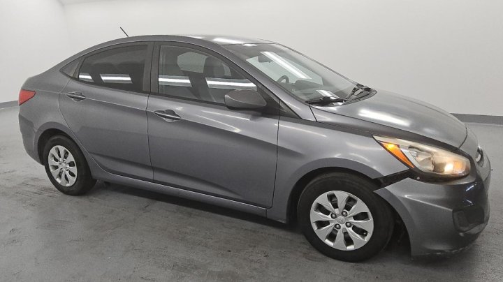 Hyundai ACCENT  2015