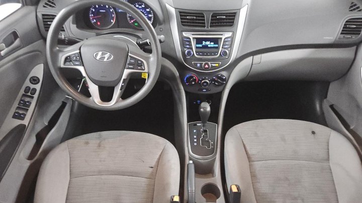 Hyundai ACCENT  2015