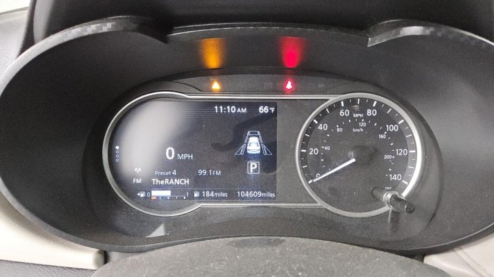 Nissan Versa  2021