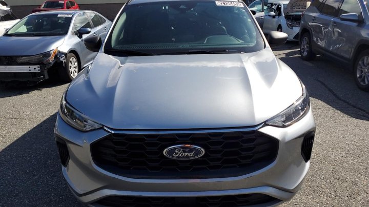 Ford Escape  2023