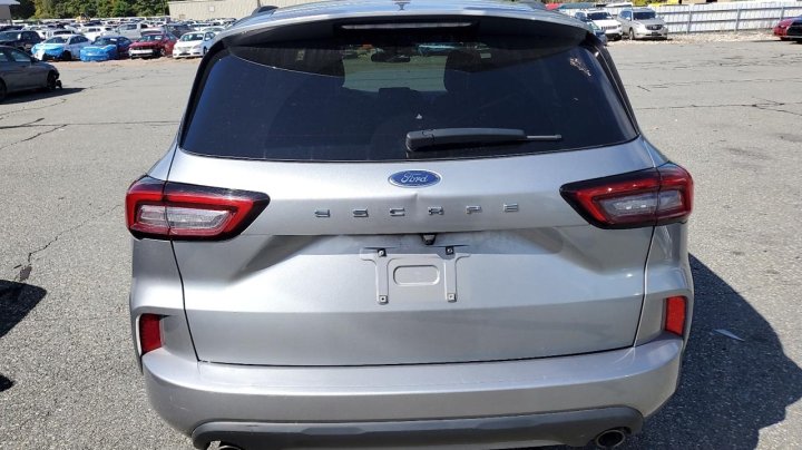 Ford Escape  2023