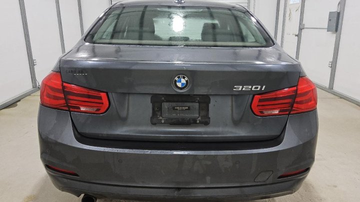 BMW 320  2016