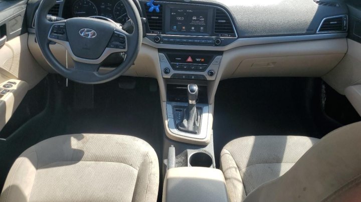 Hyundai Elantra  2018