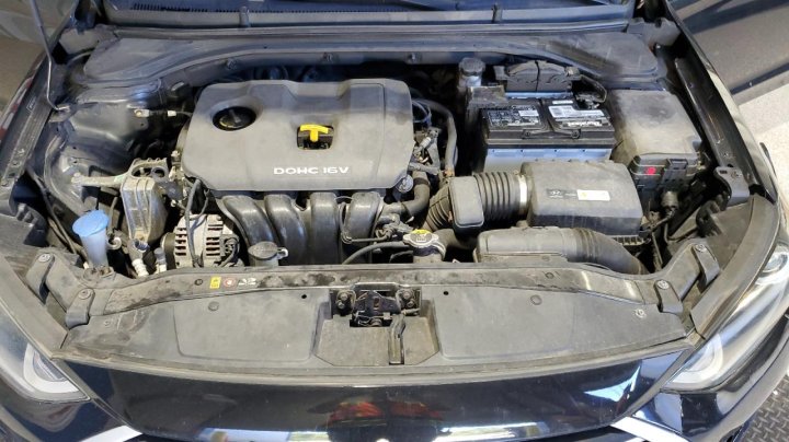 Hyundai Elantra  2018