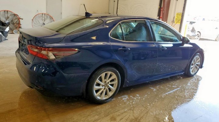 Toyota Camry  2024
