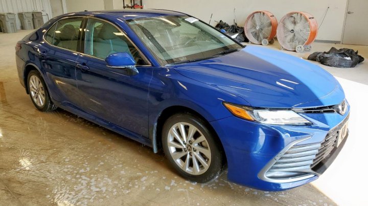 Toyota Camry  2024