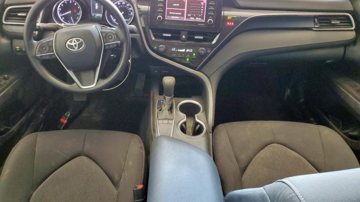 Toyota Camry  2024