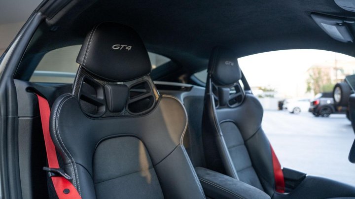 Porsche CAYMAN  2023