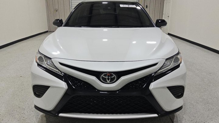 Toyota Camry  2020