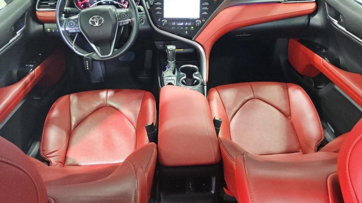 Toyota Camry  2020