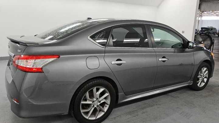 Nissan Sentra  2015