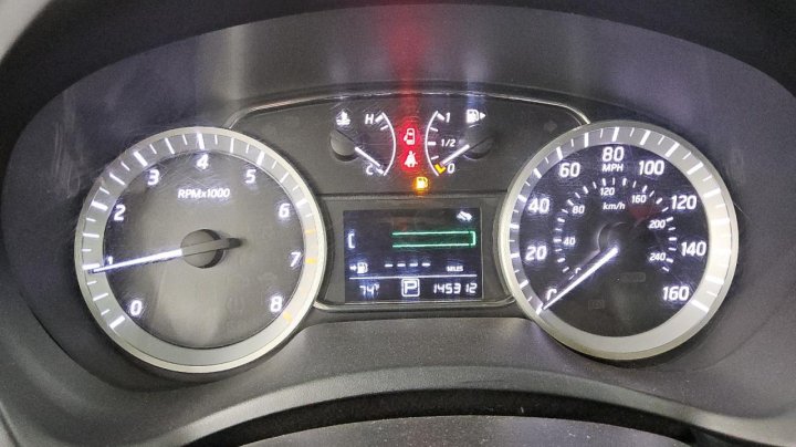 Nissan Sentra  2015