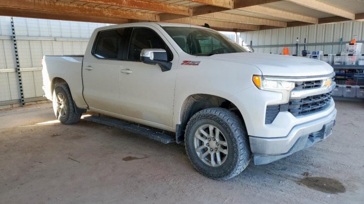 Chevrolet Silverado  2022