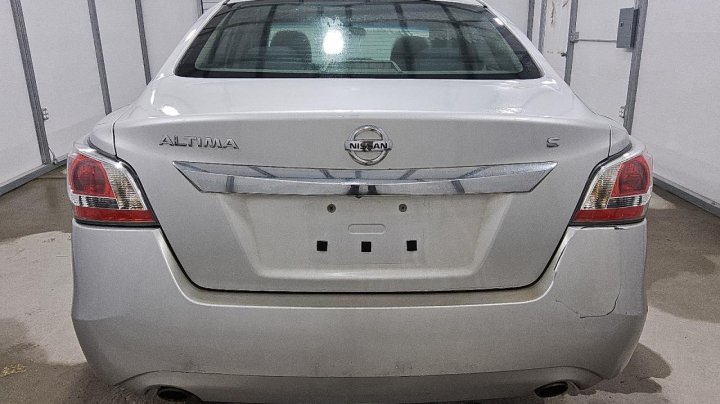 Nissan Altima  2015