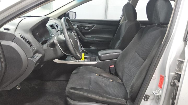 Nissan Altima  2015