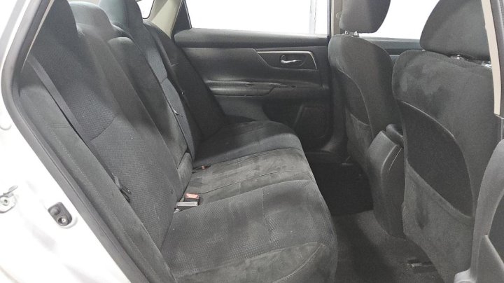 Nissan Altima  2015