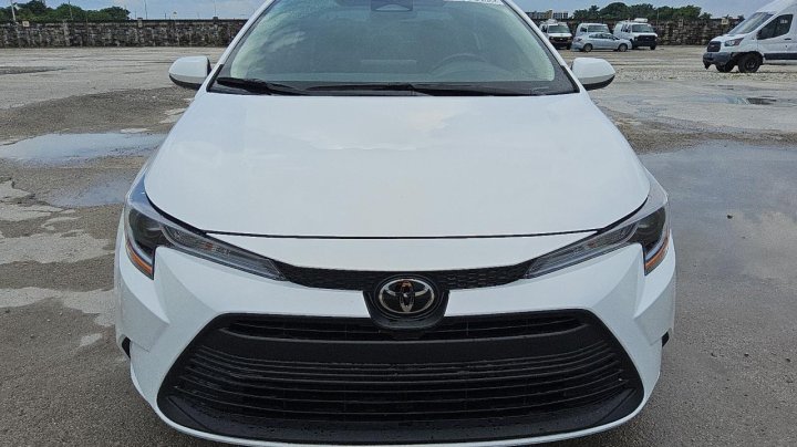 Toyota Corolla  2025