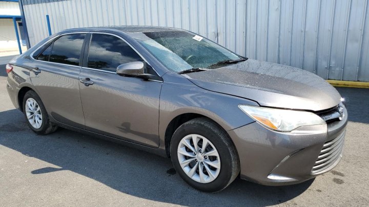 Toyota Camry  2017