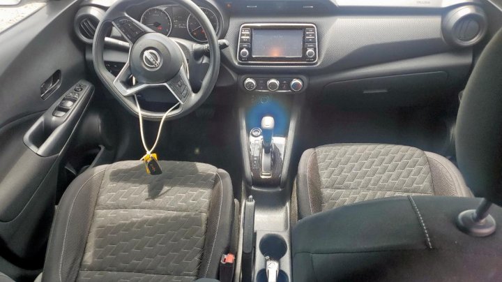 Nissan Kicks  2022